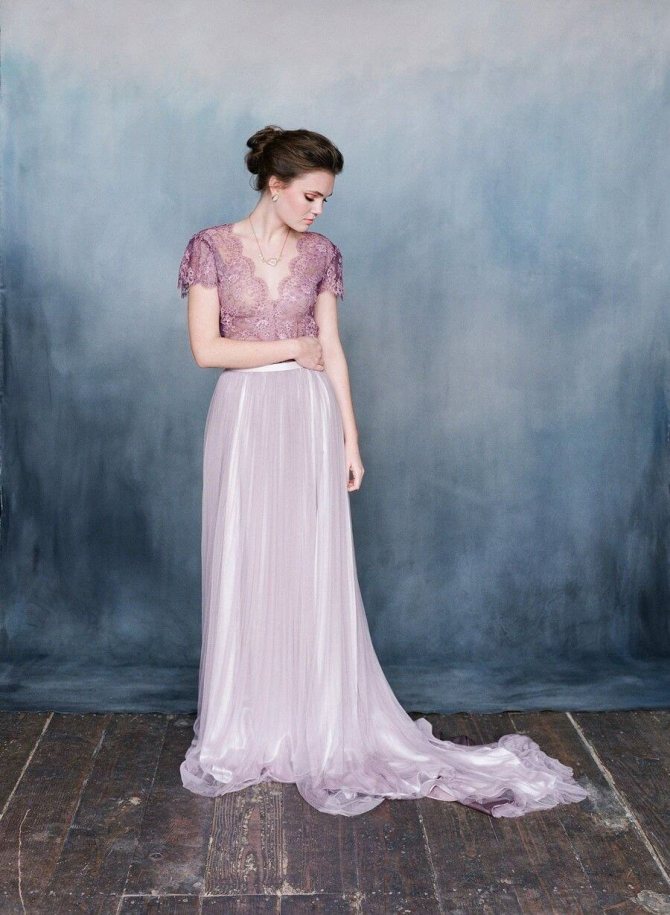 фиолетовое свадебное платье фото